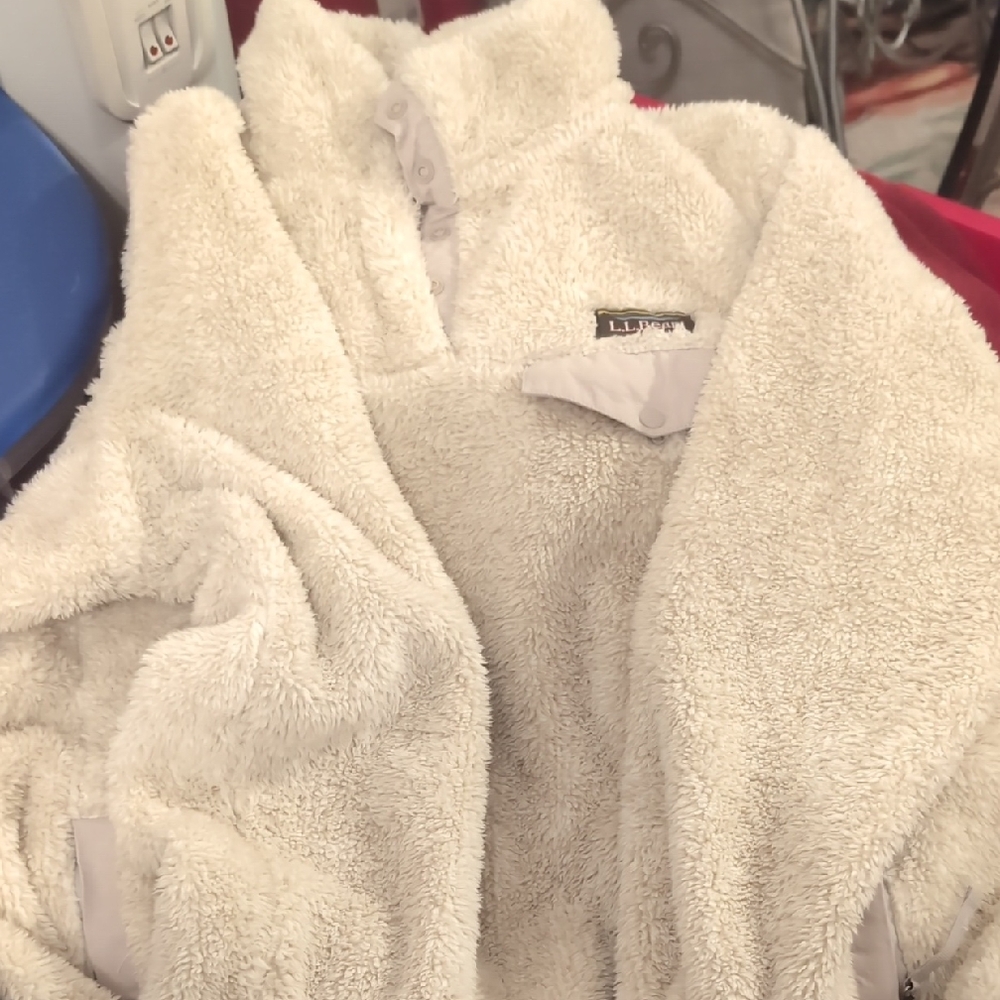 L.L. Bean Off-White Fleece Pullover